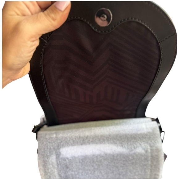 New ▶️ Rebecca Minkoff ◀️ Black Astor Saddle Bag Flap Open MSRP $295 - Picture 6 of 10